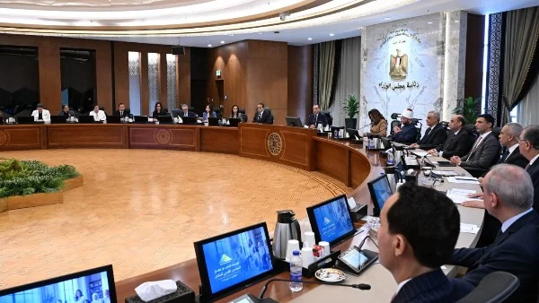 الحكومة تعلن عن خطة استراتيجية لخفض معدل الإنجاب وتحقيق تقدم في توظيف النساء