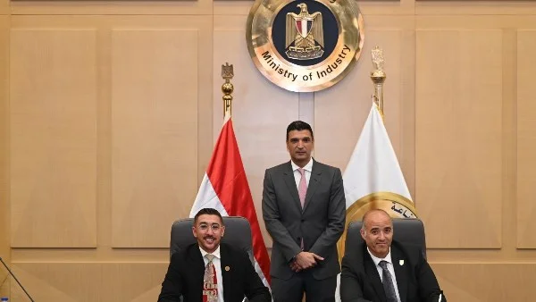 تعاون جديد بين جامعة القاهرة وصناعة السيارات: بروتوكول يربط التعليم الأكاديمي بخطوط الإنتاج لدعم مهندسي المستقبل