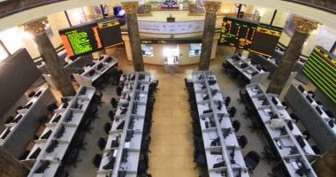 البورصة المصرية تحقق قفزة تاريخية وتصل لقيمة تداولات 6 تريليونات جنيه مع مكاسب لرأس المال السوقي تقدر بـ986 مليار جنيه