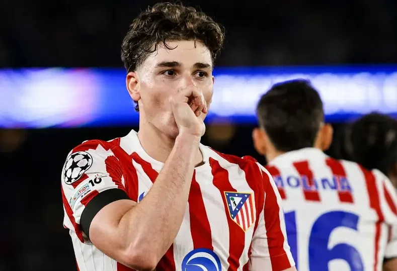 أتلتيكو مدريد يتخذ خطوة رسمية ضد برشلونة بسبب جوليان ألفاريز: شكوى إلى فيفا تثير الجدل