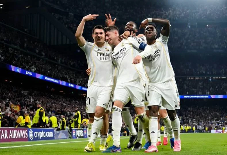 مورينيو يسعى لإعادة 'الكانشيرو' إلى ريال مدريد لاستعادة الروح القتالية للفريق