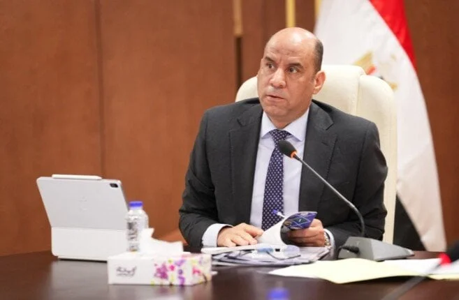 فرص عمل جديدة للشباب: 5132 وظيفة برواتب ومزايا تأمينية في 50 شركة across 11 محافظة