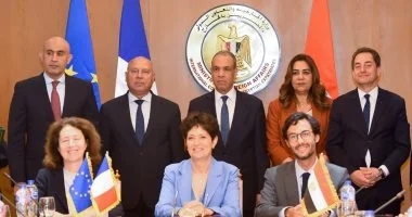 مصر وفرنسا تعززان التعاون الاستراتيجي بتوقيع ثماني اتفاقيات جديدة في وزارة الخارجية