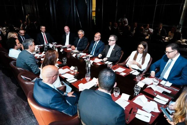 مائدة مستديرة لـ«فيزا» تستعرض استراتيجيات مصر لتحسين بيئة الأعمال وتعزيز الاستثمار