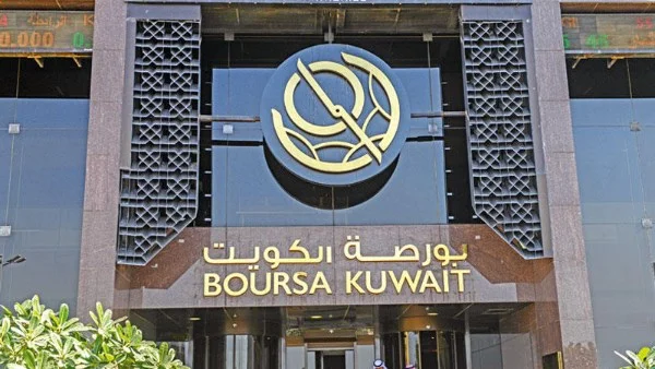 تباين أداء بورصة الكويت مع ارتفاع المؤشر العام وتراجع السوق الأول في جلسة اليوم