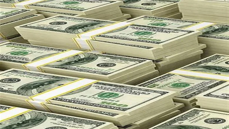 انخفاض ملحوظ في سعر الدولار أمام الجنيه المصري في 10 بنوك خلال تعاملات الأربعاء