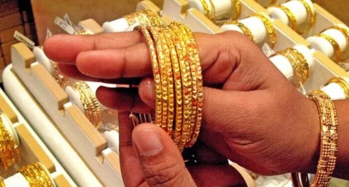 أسعار الذهب تتراجع في مصر اليوم: عيار 21 يسجل 5650 جنيهًا وسط تقلبات السوق