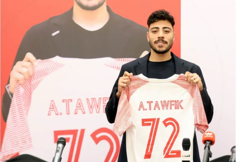 مفاوضات الأهلي مع أكرم توفيق تشهد تحولات جديدة في ظل رغبة اللاعب للتغيير