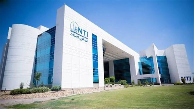 وزارة الاتصالات تطلق برنامج تدريب مجاني لـ10 آلاف طالب جامعي لتأهيلهم لوظائف المستقبل