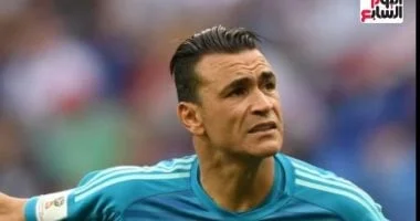 عصام الحضري يسجل إنجازًا تاريخيًا: أكبر لاعب يشارك في كأس العالم في مثل هذا اليوم