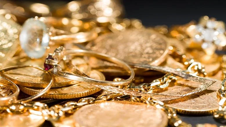 سعر الذهب في مصر: هل يستمر الانخفاض أم يشهد انتعاشة جديدة؟