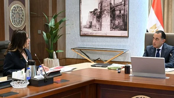 مدبولي يدعو لتوسيع مبادرة 'شارع الفن' لتعزيز الثقافة والفنون في جميع محافظات مصر