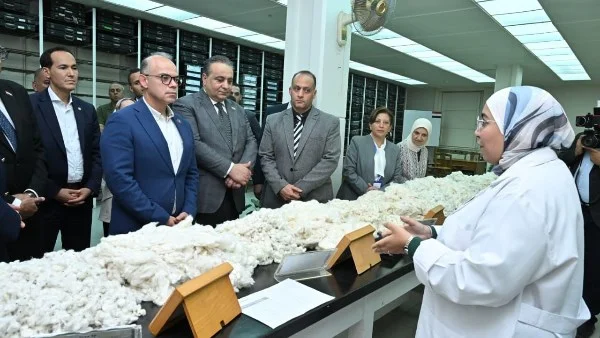 وزير الاستثمار: ضرورة تسريع جهود التطوير المؤسسي لتعزيز تنافسية القطن المصري