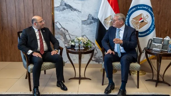 وزير البترول يعرض نتائج استراتيجية تطوير القطاع أمام رئيس برلمانية حماة الوطن لتعزيز التنسيق الاقتصادي