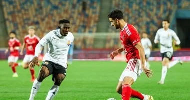 تنافس سعودي قطري محتدم على ضم نجم الأهلي بن رمضان