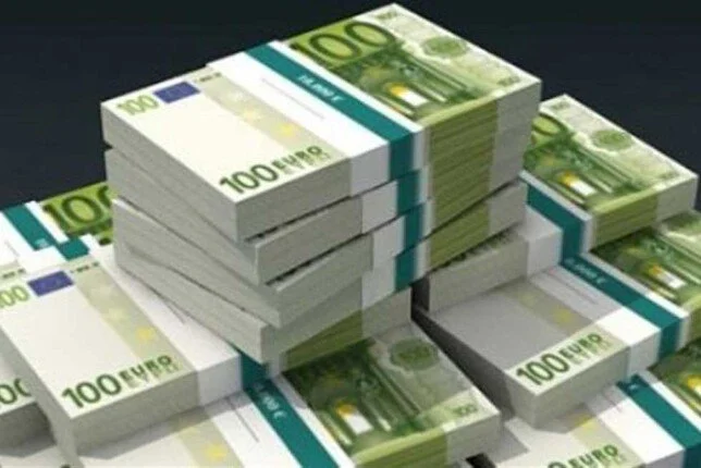 استقرار سعر اليورو مقابل الجنيه المصري في تعاملات الجمعة 26 يونيو 2026