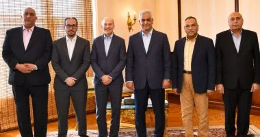 وزير الإنتاج الحربي يناقش تعزيز التعاون الصناعي مع شركة SC Johnson الأمريكية