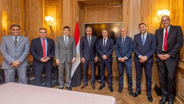 وزير السياحة المصري يعزز التعاون مع منظمي الرحلات الإيطاليين لزيادة عدد الزوار إلى مصر