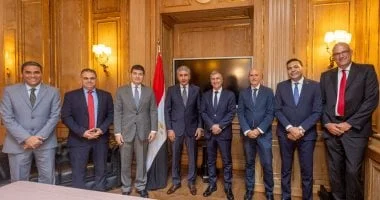 وزير السياحة المصري يعزز التعاون مع منظمي الرحلات الإيطاليين لجذب المزيد من السائحين إلى مصر