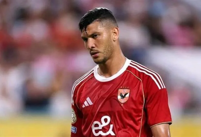 الأهلي يفتح باب المفاوضات لرحيل أشرف داري في الانتقالات الصيفية