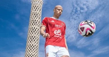 الأهلي يطلب من عموتة اتخاذ قرار حاسم بشأن مستقبل عمرو الجزار وياسين مرعى