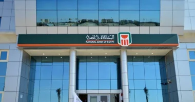 البنك الأهلي المصري يعلن عن زيادة جذابة في عائد الشهادات البلاتينية: تفاصيل التعديلات الجديدة