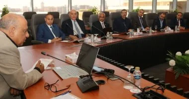 اجتماع وزاري مع خبراء الجامعات لتعزيز استثمارات الطاقة المتجددة في مصر
