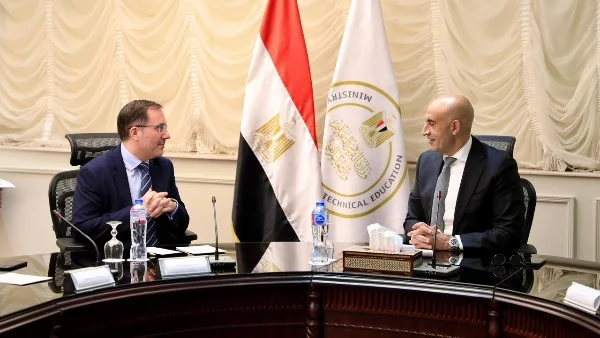 مصر والمملكة المتحدة تتعاونان لتعزيز جودة التعليم الفني والمدارس