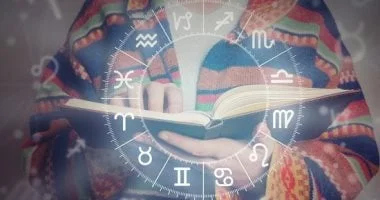 3 أبراج تفضل المذاكرة في أجواء صاخبة: لماذا تعزز الضوضاء تركيزهم؟