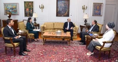 وزير الخارجية يلتقي برئيس الهيئة البرلمانية لحزب حماة الوطن لتعزيز التعاون الدبلوماسي