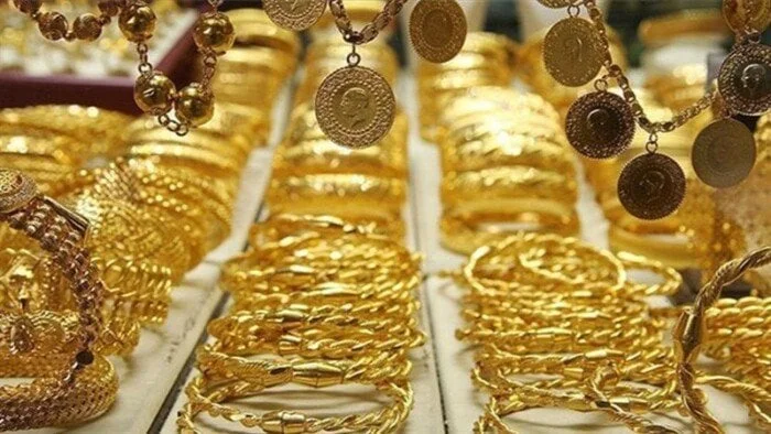 تحسن قيمة الجنيه المصري يساهم في استقرار أسعار الذهب في السوق المحلية