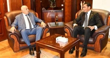 وزير الشباب والرياضة المصري يلتقي برئيس المجلس الأعلى الفلسطيني لتعزيز التعاون الرياضي والشبابي