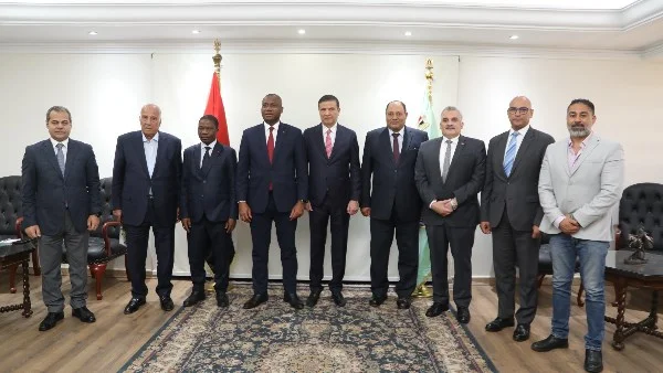 مصر وكوت ديفوار تتعاون لتعزيز الصادرات والاستثمار في قطاع الزراعة