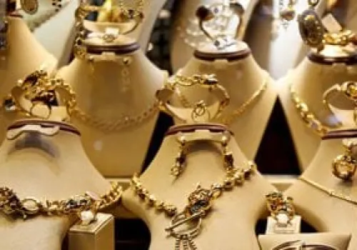 استقرار سعر جرام الذهب عيار 14 في مصر عند 4153 جنيهًا اليوم 17 يونيو 2026