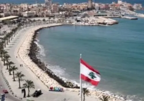 إطلاق صاروخ إسرائيلي يستهدف طائرة مسيرة في جنوب لبنان وسط تصاعد التوترات الحدودية