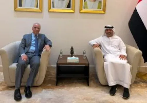 لقاء دبلوماسي في القاهرة: سفيرا العراق والإمارات يستعرضان سبل تعزيز العلاقات الثنائية والتعاون المشترك