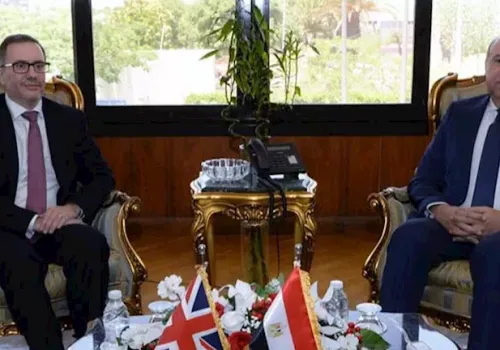 مصر وبريطانيا تعززان علاقاتهما عبر شراكات جديدة في النقل الجوي والتكنولوجيا
