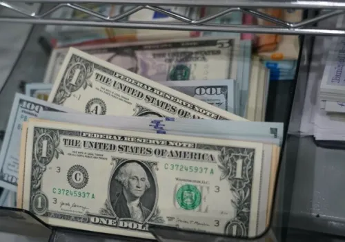 استقرار سعر الدولار مقابل الجنيه المصري في بداية تعاملات الأربعاء 17 يونيو 2026