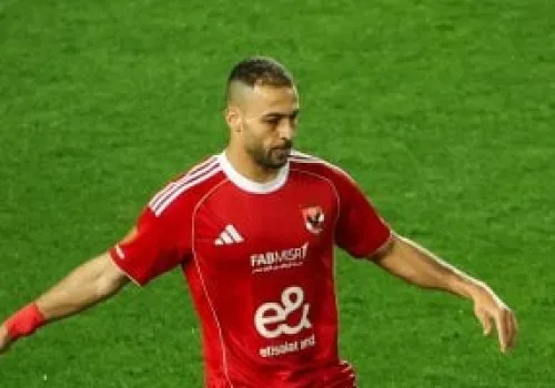 مستقبل أحمد رمضان بيكهام مع الأهلي في مهب الريح بعد انتهاء إعارته من سيراميكا
