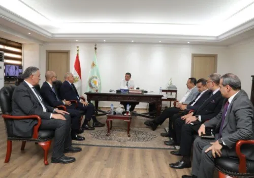 وزير الزراعة يؤكد أهمية تطوير استراتيجيات لاستثمار الأصول غير المستغلة لتعزيز التنمية الريفية