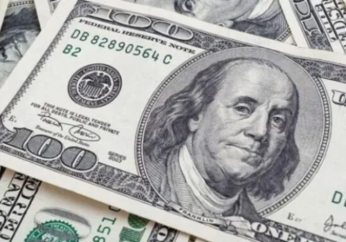 استقرار نسبي للدولار في البنوك المصرية عند مستوى 49 جنيهًا: تفاصيل الأسعار اليوم