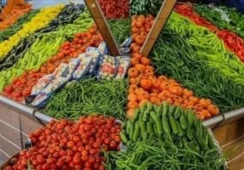 أسعار الخضروات والفاكهة في سوق العبور: استقرار مع ميل نحو الارتفاع اليوم 17 يونيو 2026