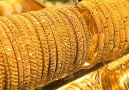 تراجع ملحوظ لأسعار الذهب في مصر: جرام عيار 21 ينخفض إلى 6210 جنيهات