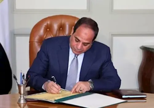 السيسي يوجه بتخصيص أراضٍ في قنا لإنشاء مجمع طبي ومراكز صحية جديدة