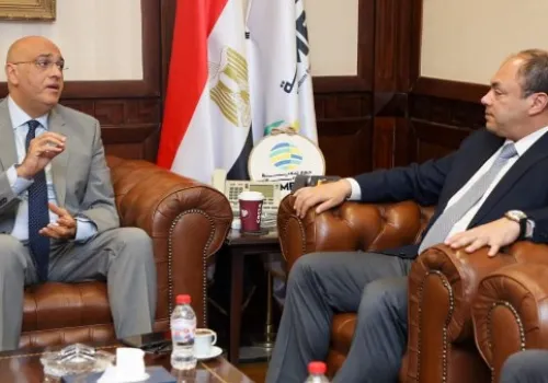 تعاون استراتيجي بين جهاز تنمية المشروعات وهيئة تنمية الصعيد لتعزيز فرص العمل ودعم مشروعات الشباب