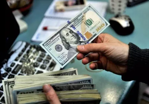 مشتريات العرب والأجانب من أذون الخزانة المصرية تحقق رقمًا قياسيًا بـ 2.87 مليار دولار