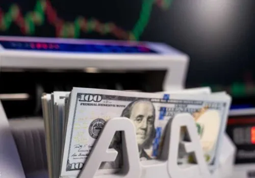 الدولار يتراجع أمام الجنيه المصري في ختام تعاملات الأربعاء 17 يونيو 2026