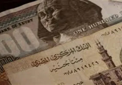 الجنيه المصري يتصدر قائمة العملات العالمية بارتفاع ملحوظ أمام الدولار.. ما سر هذا التحسن؟