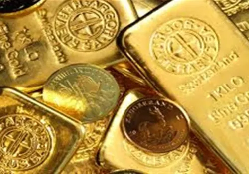 أسعار الذهب تنخفض بأكثر من 2% بعد قرار الفيدرالي الأمريكي بتثبيت أسعار الفائدة