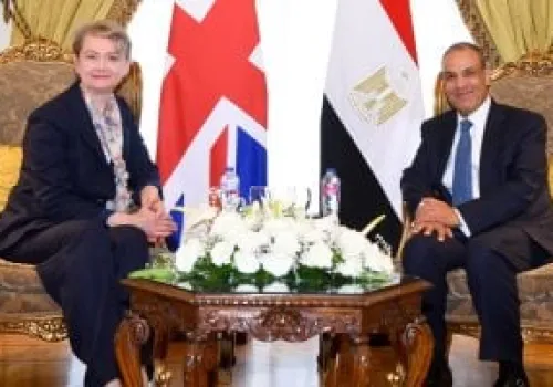 اجتماع رفيع المستوى: وزيرا خارجية مصر وبريطانيا يبحثان تعزيز التعاون الثنائي ومواجهة التحديات الإقليمية